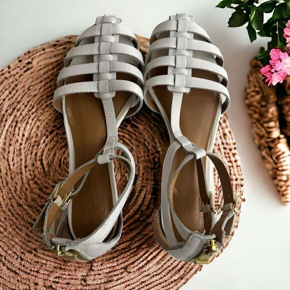 Report Signature Women’s White "Lauri” Gladiator Sandals Size 8.5 - Picture 1 of 6